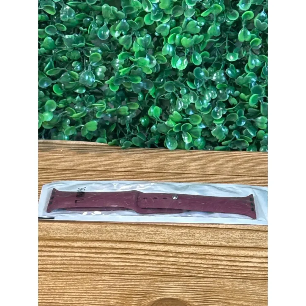 New Maroon Smart Watch Band Adult Watch 38mm Texas A&M Aggies NWT Gift